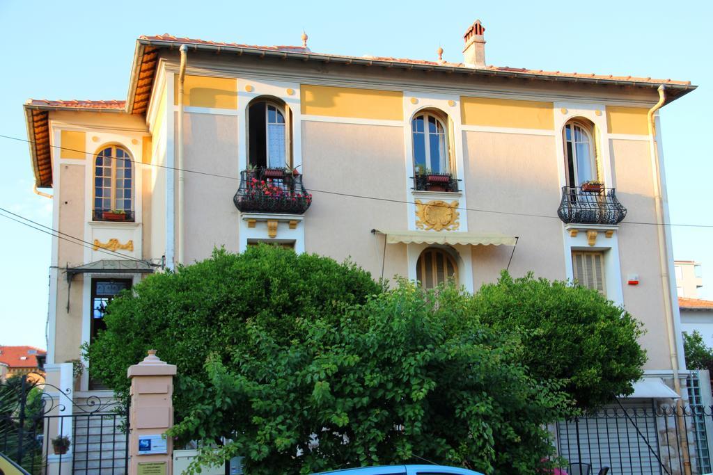 Villa Mon Reve Niza Exterior foto